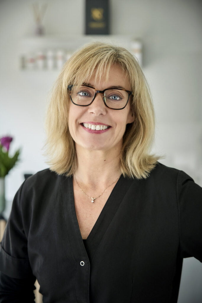 klinikken - MB Hudpleje - MB portraet lodret scaled 1 - Klinikken